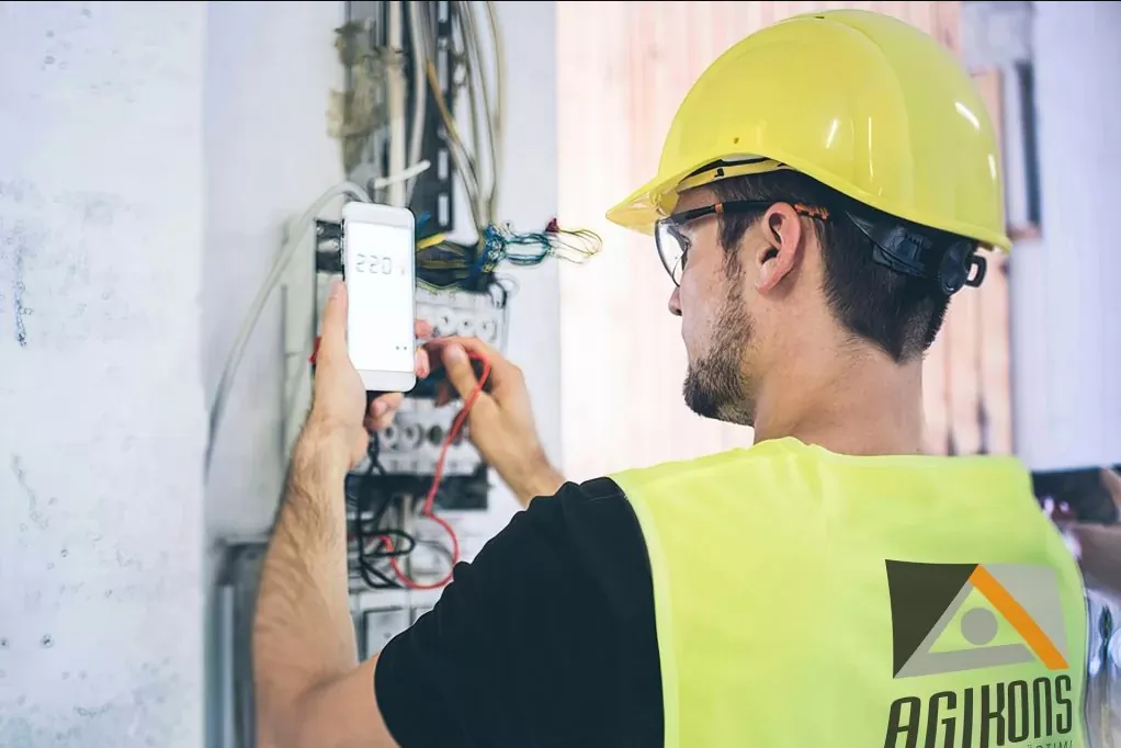 Medium voltage electrical