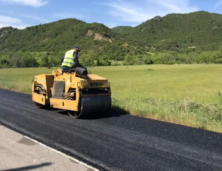 Road permet